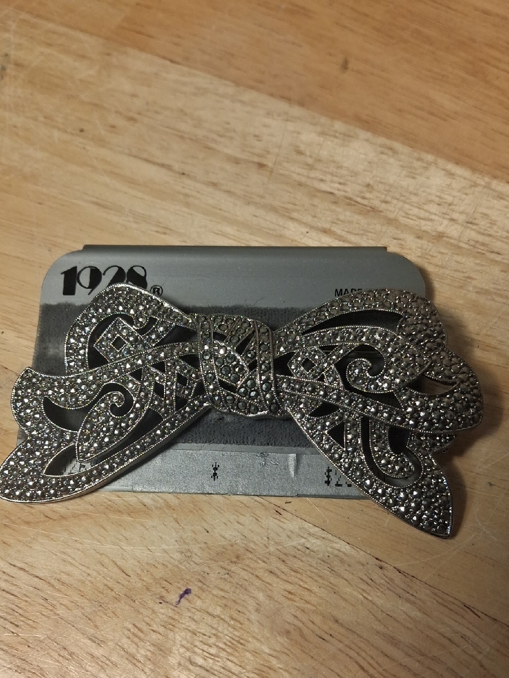 1928 Vintage-Inspired Silver Bow Hair Barrette - Rhinestone Accent